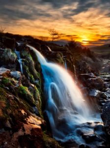 37 Awesome Waterfall Photos